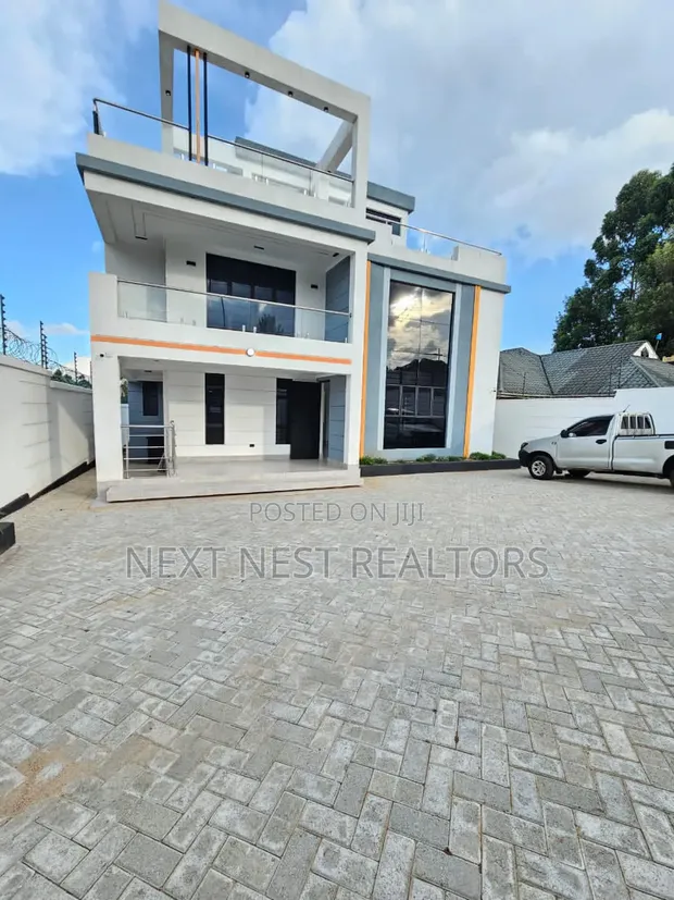 Townhouse/Terrace ya Vyumba 5 vya Kulala na Vyoo vya ndani Kasphat, Runda Inauzwa - 1