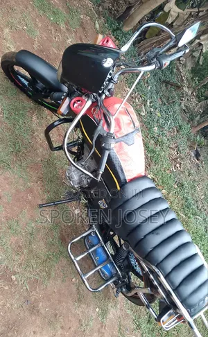Ranger 2015 Red Motorcycle