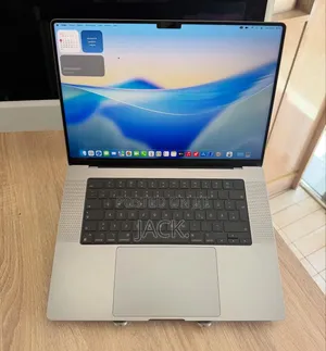 Apple MacBook Pro 2020 M1 16" 32GB RAM 512GB SSD