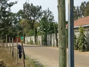 Eneo la 0.5 Acre Thome 5 kwa Ajili ya Kuuzwa