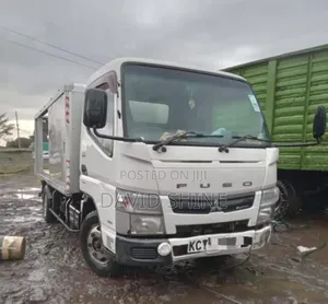 Mitsubishi Fuso Canter 2012 Semi-Auto Diesel 3000cc Double Rear