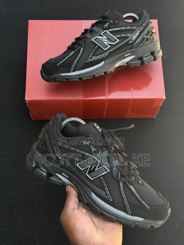 New Balance 1906R Black Sneakers - 1