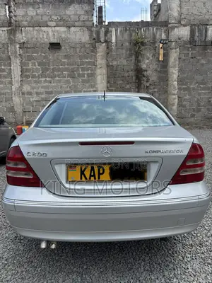 Mercedes-Benz C200 2003