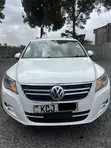 Volkswagen Tiguan 2011 Nyeupe - 2