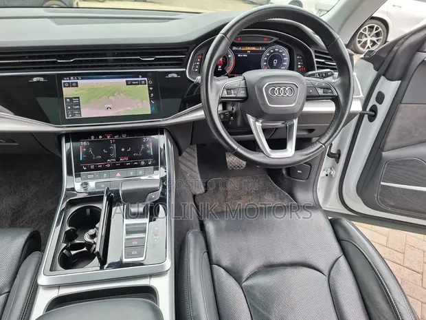Audi Q8 3.0T Premium AWD quattro 2019 White - 1