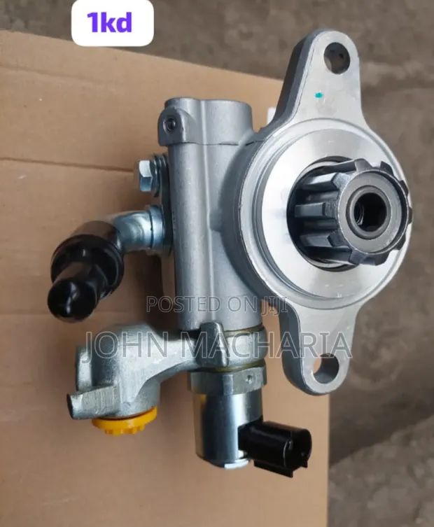 Brand New 1KD Power Steering Pump for Toyota Land Cruiser/Hilux with Switch - 1