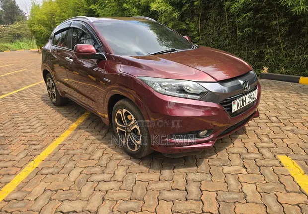 Honda Vezel 1.5 Hybrid 2WD 2015 Maroon - 1