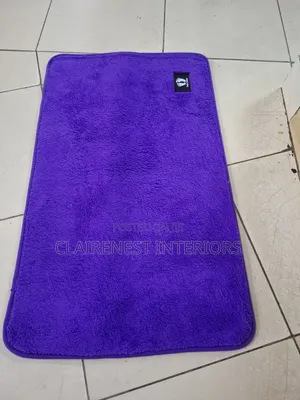 Door Mat Nyeusi na Nyekundu - 50x80cm