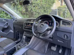2019 Volkswagen Tiguan 2.0T SEL AWD 4MOTION Grey