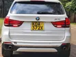BMW X5 2017 Nyeupe - 3