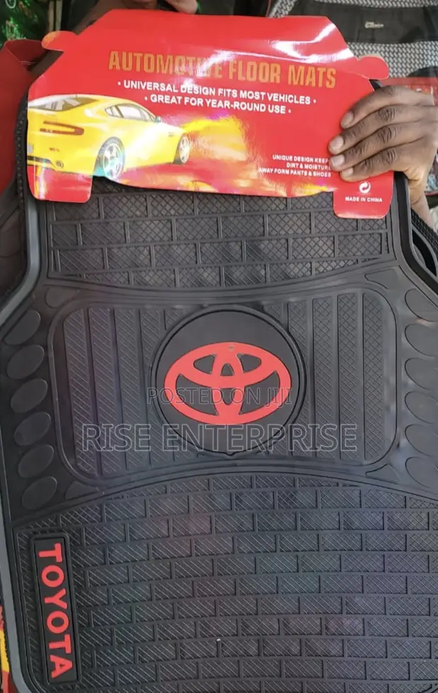 Toyota 5-Piece Branded Rubber Car Mat Set - 1