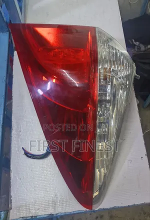 Toyota Ractis LED 2012 Tail Lights