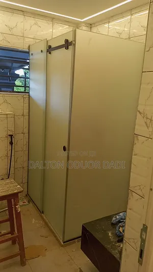 Shower Cubicle Glass & Sandblasting Service