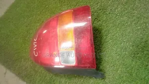 Taa ya Nyuma ya Honda Civic (Iliyotumika)