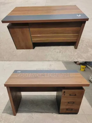 Executive Office Desk XDS6 with Lockable Drawer