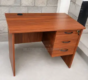 3-Drawer Office Desk - Kituo cha Kazi cha Kisasa chenye Kifungio