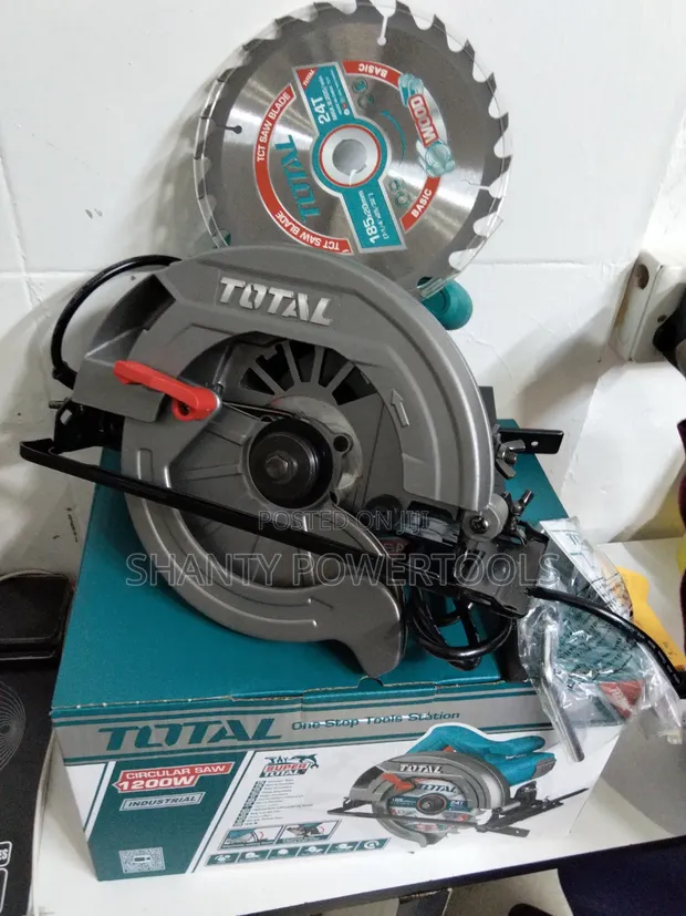 Total Circular Saw 1200W 185mm Blade - 1