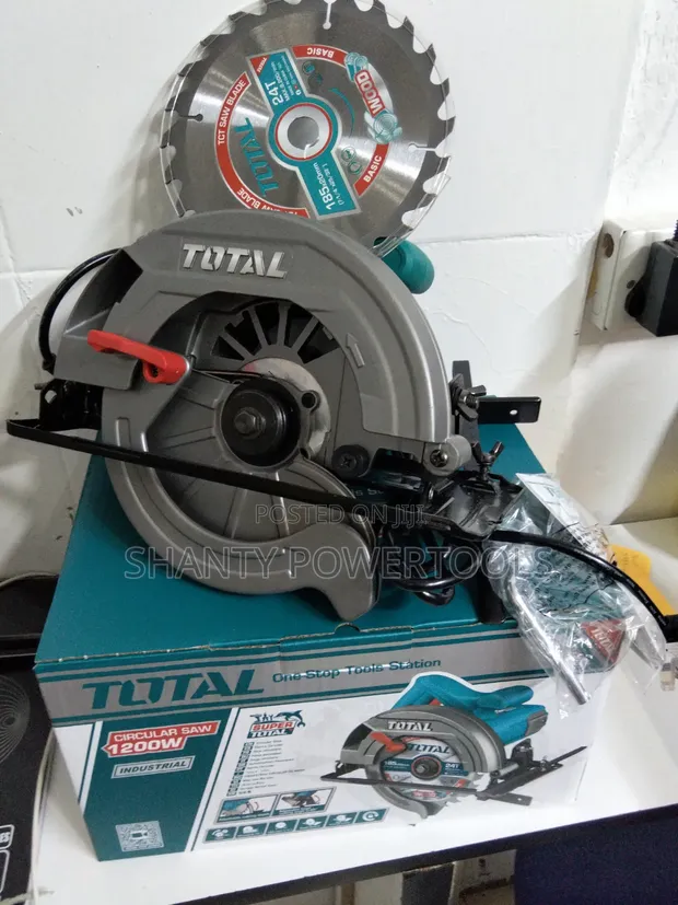 Total Circular Saw 1200W - 1