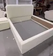 Classic Trendy 5x6 Plain Bed - Queen Size - 1