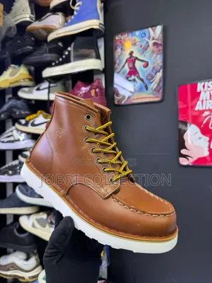 Red Wing Heritage 6-Inch Moc Toe Boots