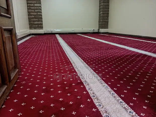 Carpet Nyekundu ya Kifahari - Sakafu ya Ubora wa Juu Nyumbani/Ofisini - 1