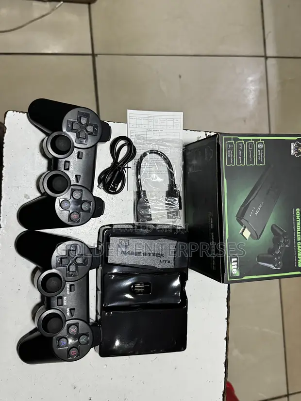 Game Stick Wireless Retro Gaming Console, Vidhibiti 2 - 1