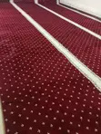 Carpeti Nyekundu ya Ukutani - Sakafu laini na inadumu kwa Ofisi - 2