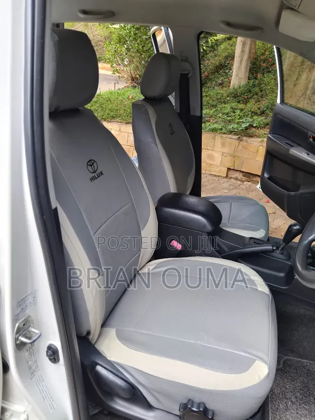 Toyota Hilux Custom Seat Covers - Mambo ya Ndani ya Premium - 1
