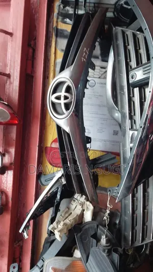 Grill ya Toyota Corolla ZE - Ex Japan