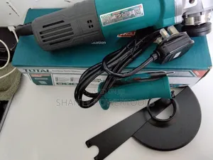 Total Angle Grinder 900W