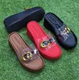 Sandals za Wedge za Coach za Wanawake - Chapa ya Chui & Mkanda wa Uwazi - 1