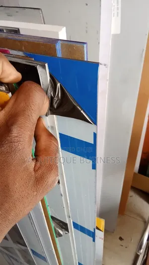 Alucoboard Inayokunjika 3mm - Rangi Mbalimbali