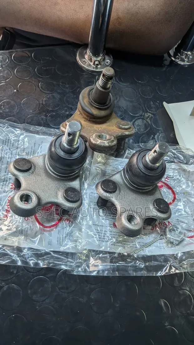 Brand New Ball Joints for Honda CR-V - 1