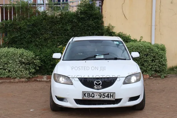 Mazda Axela 2004 White - 1