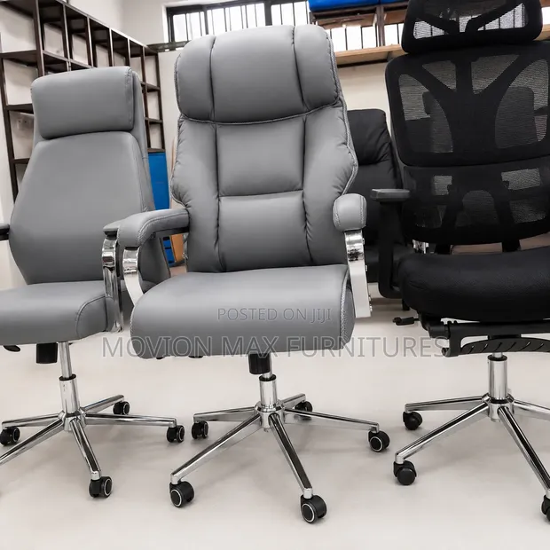Boss Office Products Executive Chair, Adjustable Height - 1