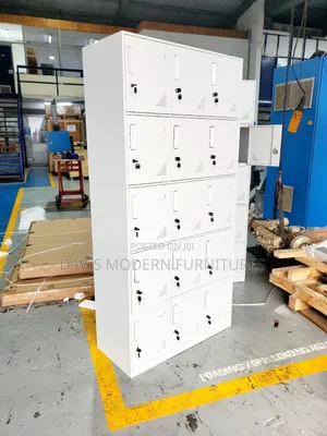 15-Door Metal Storage Locker