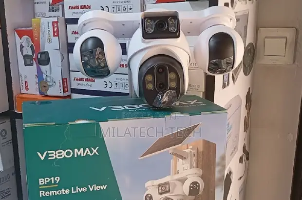 4G 4-Lens Outdoor Solar Security Camera - 1