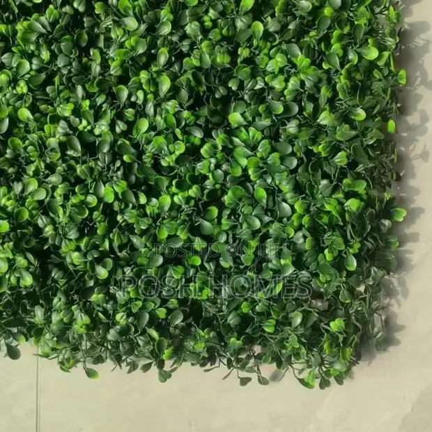 Modern Chic Green Hedge Panels (40x60cm) - 1