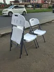 Viti Vyeupe vya Plastiki vya Kukunja na Fremu ya Chuma - 2