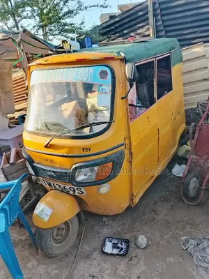 Bajaj RE Three-Wheeler 2018 Yellow