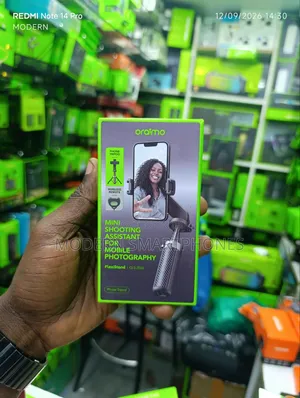 Oraimo FlexiStand Phone Tripod with Fill Light & Remote