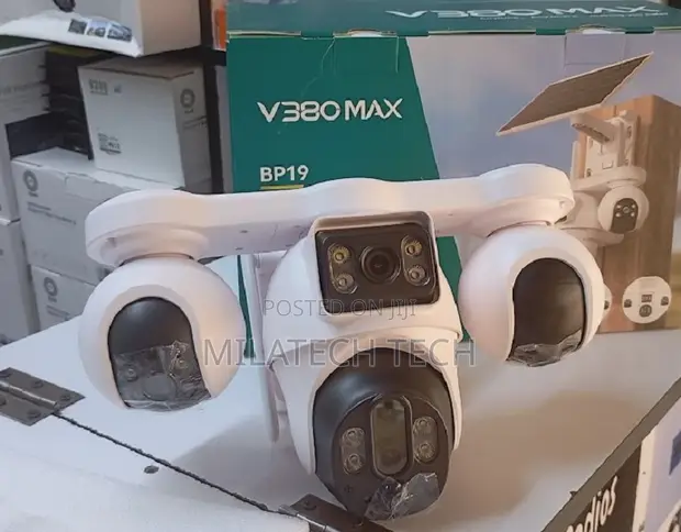 4G 4-Lens Solar Camera with Night Vision - 1