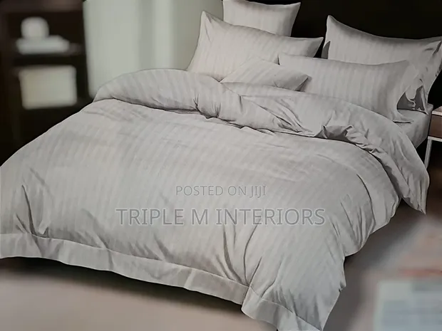 6 PCS High Quality Stripped Duvet Cover Set - 1
