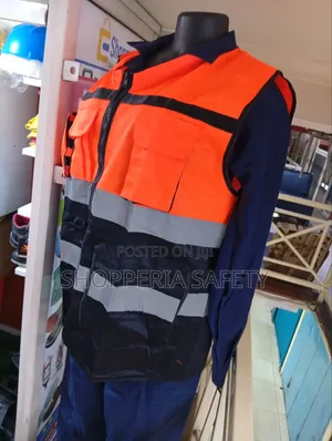 Koti la Kujionyesha la Mwonekano wa Juu na Kola ya Kichina