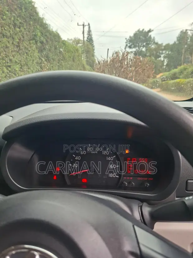 Toyota Passo 1.0 FWD 2019 Nyeupe - 1
