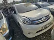 Toyota Isis 2017 Nyeupe - 2