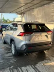 Toyota RAV4 2020 Nyeupe - 2