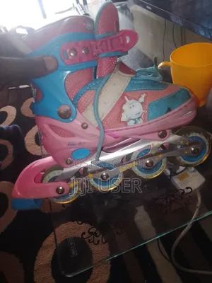Adjustable Roller Skates - Kids Size 31-34
