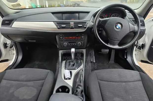 BMW X1 2012 White - 1