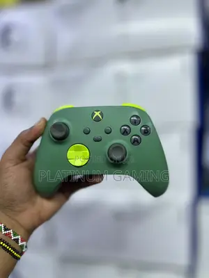 Xbox Wireless Controller - Remix Special Edition